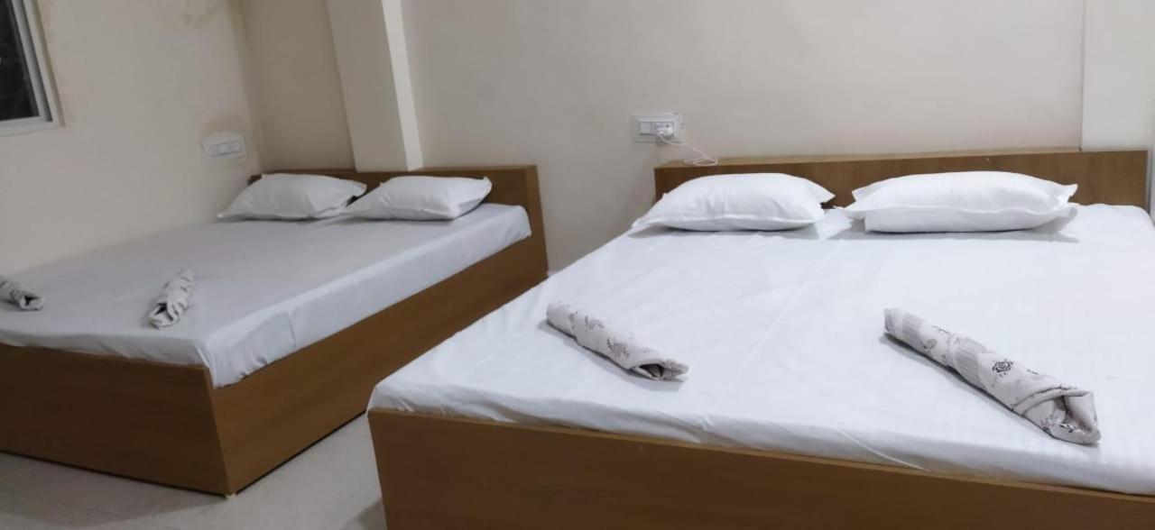 Shree Gajlaxmi Hotel Walking Distance From Mahakaleswar Ujaim Exterior foto