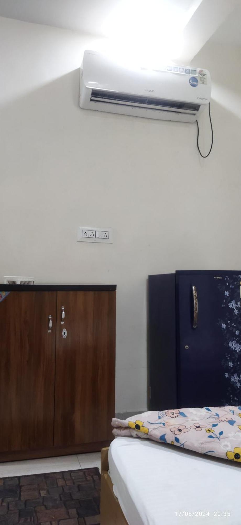 Shree Gajlaxmi Hotel Walking Distance From Mahakaleswar Ujaim Exterior foto